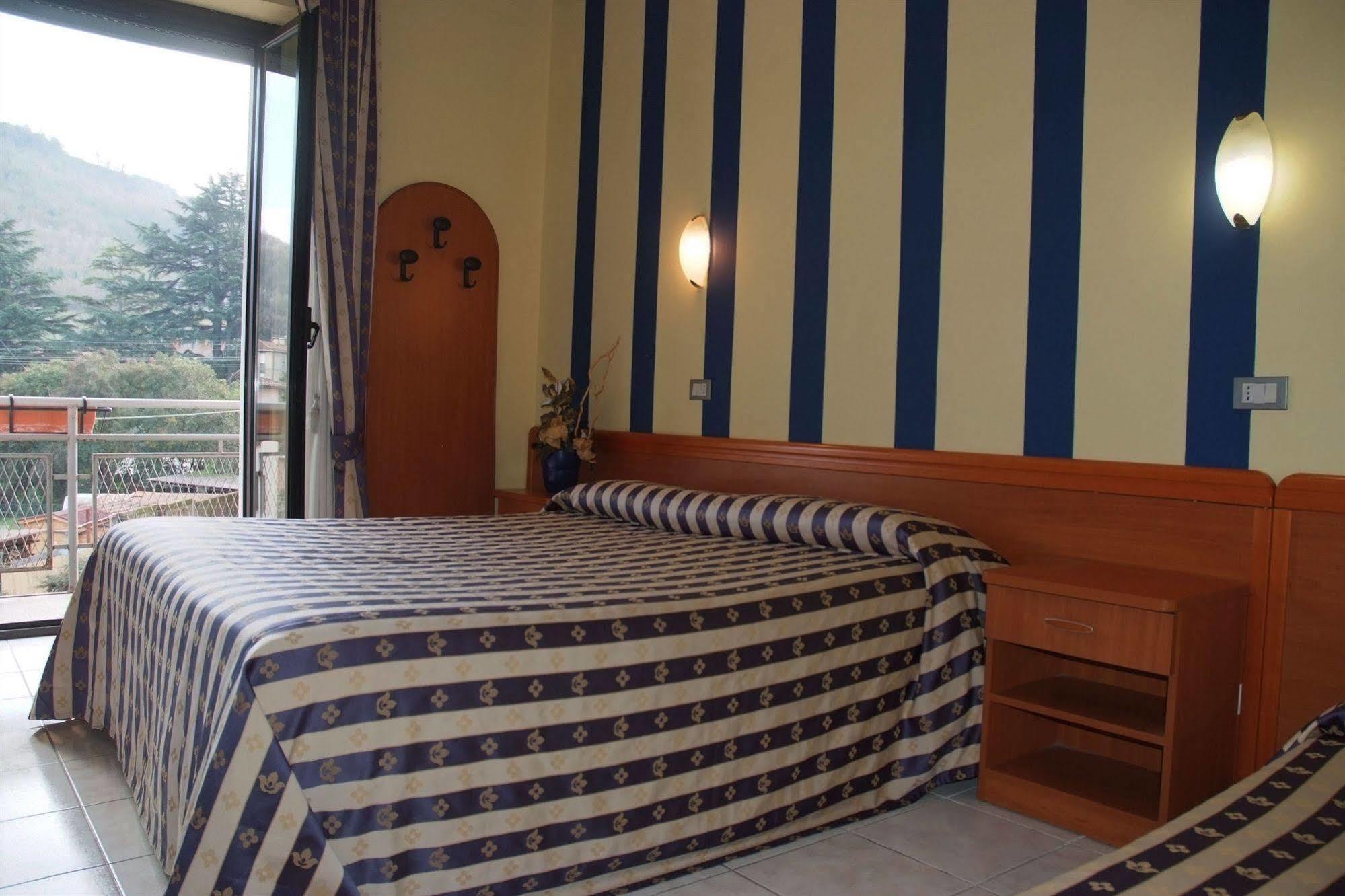 Hotel Ristorante Umbria Orvieto Exterior photo