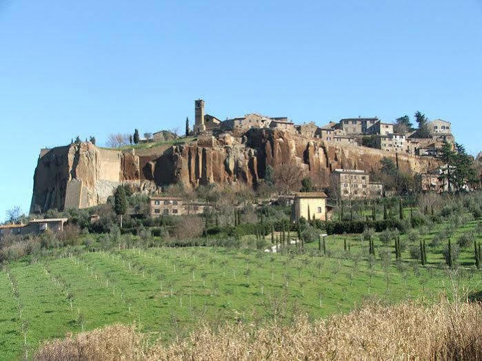 Hotel Ristorante Umbria Orvieto Exterior photo