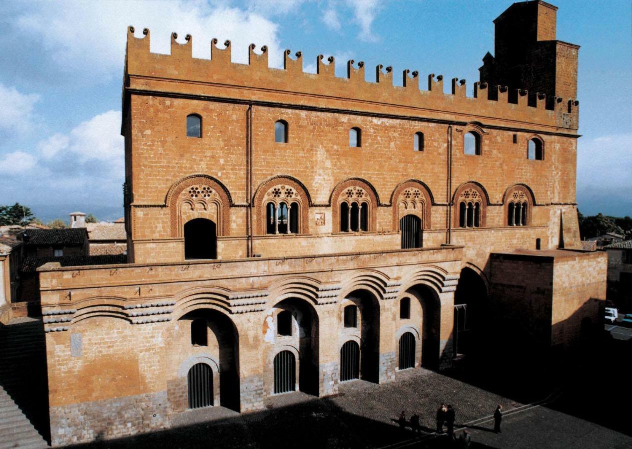 Hotel Ristorante Umbria Orvieto Exterior photo